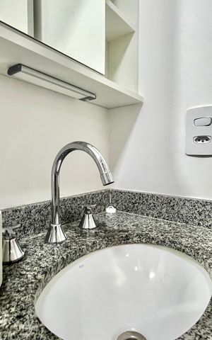 Apartamento à venda com 29m², 1 quarto e 1 vaga Apartamento à venda com 29m², 1 quarto e 1 vagaBanheiro Social