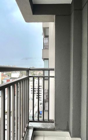 Apartamento à venda com 29m², 1 quarto e 1 vaga Apartamento à venda com 29m², 1 quarto e 1 vagaVaranda