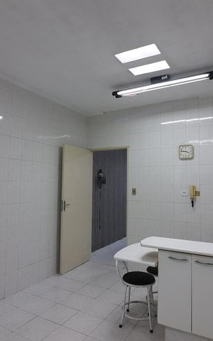Casa à venda com 214m², 2 quartos e 2 vagasCozinha