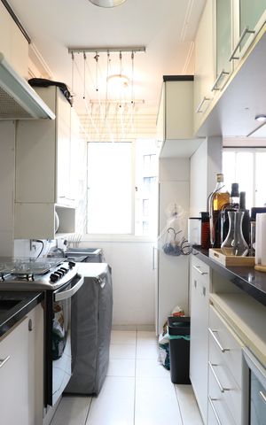 Apartamento à venda com 78m², 2 quartos e 1 vagaCozinha e Área de Serviço