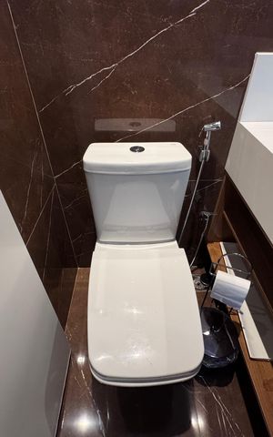 Casa à venda com 850m², 5 quartos e 6 vagas Casa à venda com 850m², 5 quartos e 6 vagasSalão de Jogos - Lavabo