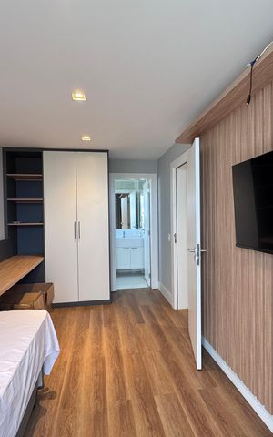 Casa à venda com 850m², 5 quartos e 6 vagas Casa à venda com 850m², 5 quartos e 6 vagasSuíte 4
