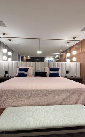 Casa à venda com 850m², 5 quartos e 6 vagas Casa à venda com 850m², 5 quartos e 6 vagasSuíte 1