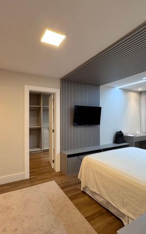 Casa à venda com 850m², 5 quartos e 6 vagas Casa à venda com 850m², 5 quartos e 6 vagasSuíte 2