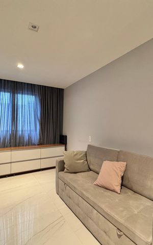 Casa à venda com 850m², 5 quartos e 6 vagas Casa à venda com 850m², 5 quartos e 6 vagasSuíte 5