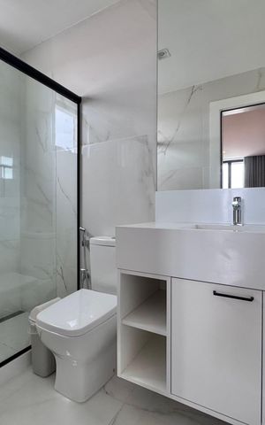 Casa à venda com 850m², 5 quartos e 6 vagas Casa à venda com 850m², 5 quartos e 6 vagasSuíte 4 - Banheiro