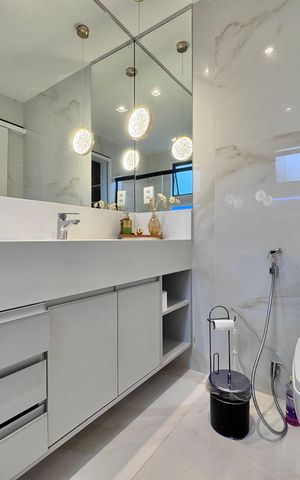 Casa à venda com 850m², 5 quartos e 6 vagas Casa à venda com 850m², 5 quartos e 6 vagasSuíte 2 - Banheiro