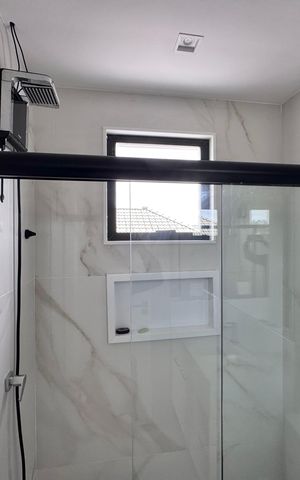 Casa à venda com 850m², 5 quartos e 6 vagas Casa à venda com 850m², 5 quartos e 6 vagasSuíte 4 - Banheiro