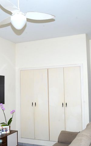Casa à venda com 230m², 3 quartos e 2 vagasSala