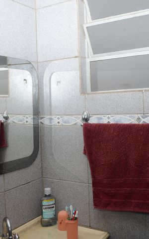 Casa à venda com 230m², 3 quartos e 2 vagasBanheiro Corredor