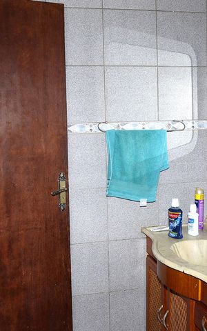 Casa à venda com 230m², 3 quartos e 2 vagasBanheiro da Suíte