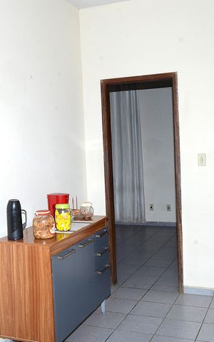 Casa à venda com 230m², 3 quartos e 2 vagasSala 2