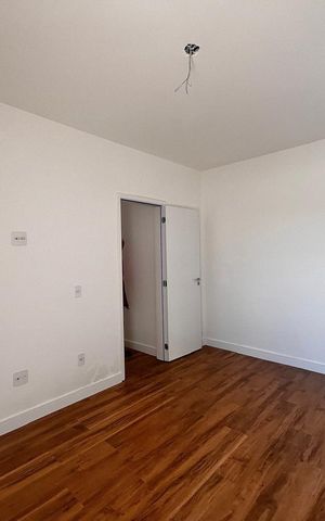 Apartamento à venda com 65m², 2 quartos e 2 vagasSuíte