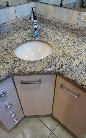Casa à venda com 208m², 3 quartos e 5 vagas Casa à venda com 208m², 3 quartos e 5 vagasBanheiro do quarto 1
