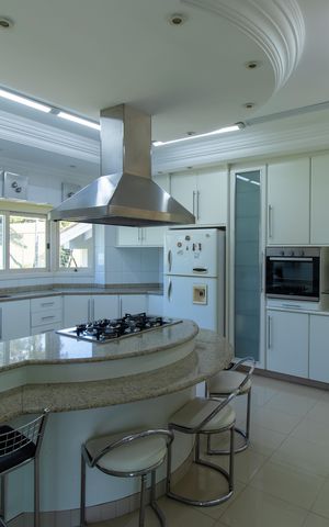 Casa de condomínio para alugar com 850m², 5 quartos e 5 vagas Casa de condomínio para alugar com 850m², 5 quartos e 5 vagasCozinha