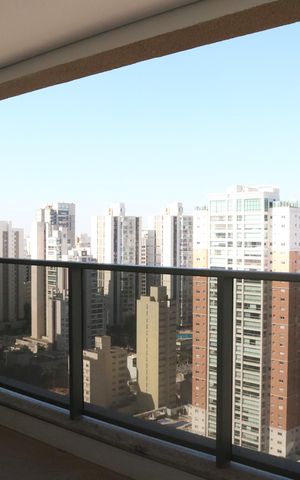 Apartamento à venda com 162m², 4 quartos e 2 vagasVaranda