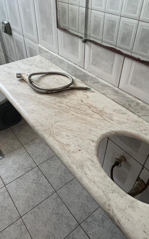 Apartamento à venda com 68m², 2 quartos e 1 vaga Apartamento à venda com 68m², 2 quartos e 1 vagaBanheiro
