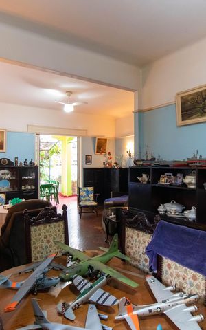 Casa à venda com 804m², 5 quartos e 1 vaga Casa à venda com 804m², 5 quartos e 1 vagaSala