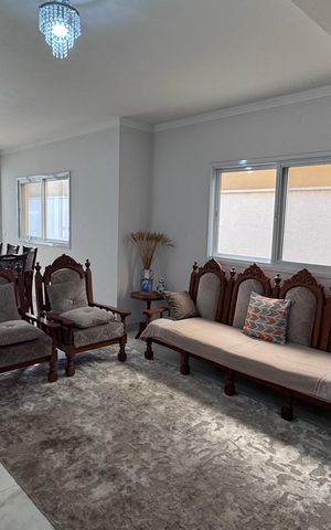 Casa de condomínio à venda com 311m², 4 quartos e 5 vagasSala