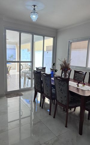 Casa de condomínio à venda com 311m², 4 quartos e 5 vagasSala de Jantar