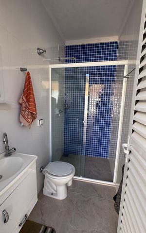 Casa de condomínio à venda com 311m², 4 quartos e 5 vagasBanheiro de Serviço 2