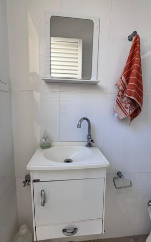Casa de condomínio à venda com 311m², 4 quartos e 5 vagasBanheiro de Serviço 2
