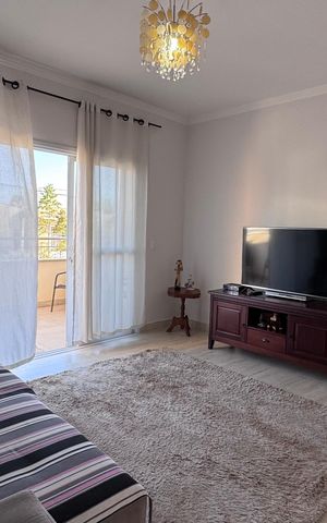 Casa de condomínio à venda com 311m², 4 quartos e 5 vagasSala de TV