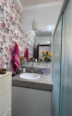 Casa de condomínio à venda com 311m², 4 quartos e 5 vagasBanheiro da Suíte 1