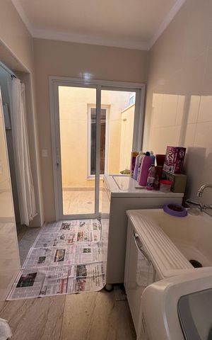 Casa de condomínio à venda com 311m², 4 quartos e 5 vagasÁrea de Serviço