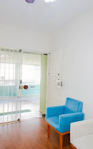 Casa à venda com 127m², 4 quartos e 2 vagas Casa à venda com 127m², 4 quartos e 2 vagasSala 1