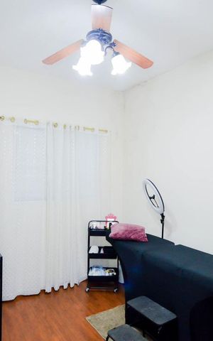 Casa à venda com 127m², 4 quartos e 2 vagas Casa à venda com 127m², 4 quartos e 2 vagasQuarto 4