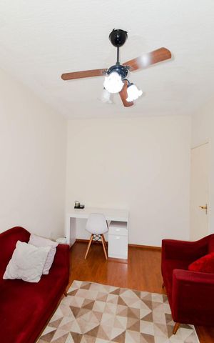 Casa à venda com 127m², 4 quartos e 2 vagas Casa à venda com 127m², 4 quartos e 2 vagasQuarto 2