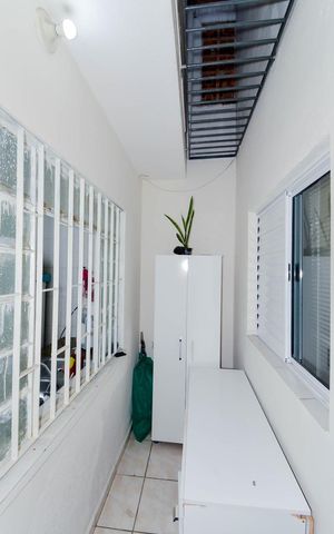 Casa à venda com 127m², 4 quartos e 2 vagas Casa à venda com 127m², 4 quartos e 2 vagasAcesso