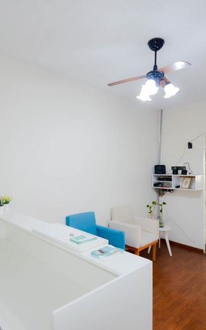 Casa à venda com 127m², 4 quartos e 2 vagas Casa à venda com 127m², 4 quartos e 2 vagasSala 1