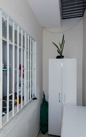 Casa à venda com 127m², 4 quartos e 2 vagas Casa à venda com 127m², 4 quartos e 2 vagasAcesso