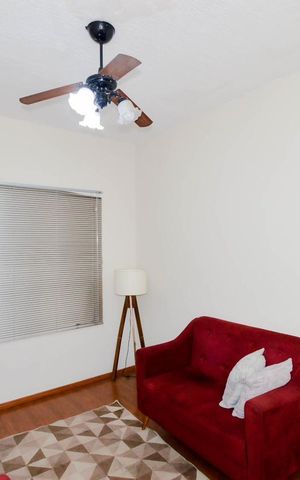 Casa à venda com 127m², 4 quartos e 2 vagas Casa à venda com 127m², 4 quartos e 2 vagasQuarto 2