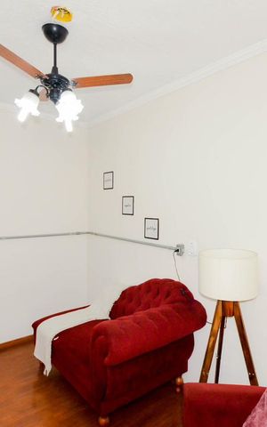 Casa à venda com 127m², 4 quartos e 2 vagas Casa à venda com 127m², 4 quartos e 2 vagasQuarto 3