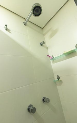Apartamento à venda com 59m², 2 quartos e 1 vaga Apartamento à venda com 59m², 2 quartos e 1 vagaBanheiro Social