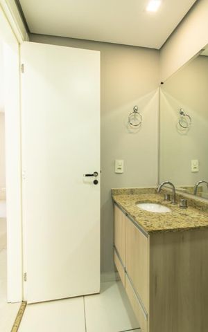 Apartamento à venda com 59m², 2 quartos e 1 vaga Apartamento à venda com 59m², 2 quartos e 1 vagaBanheiro Social