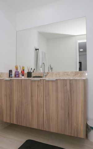 Studio para alugar com 27m², 1 quarto e sem vaga Studio para alugar com 27m², 1 quarto e sem vagaBanheiro