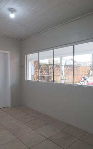 Casa à venda com 80m², 2 quartos e 1 vagaSala