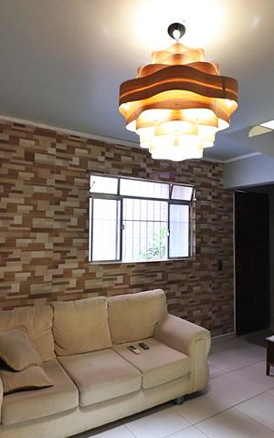 Casa à venda com 145m², 3 quartos e 2 vagasEdícula - Sala