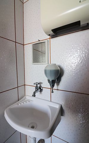 Casa à venda com 145m², 3 quartos e 2 vagasBanheiro de Serviço