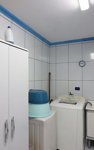 Casa à venda com 145m², 3 quartos e 2 vagasÁrea de Serviço