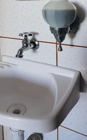 Casa à venda com 145m², 3 quartos e 2 vagasBanheiro de Serviço