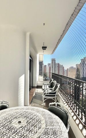 Apartamento à venda com 225m², 3 quartos e 3 vagasVaranda da Sala