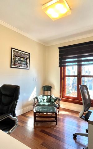 Apartamento à venda com 225m², 3 quartos e 3 vagasSuíte 2