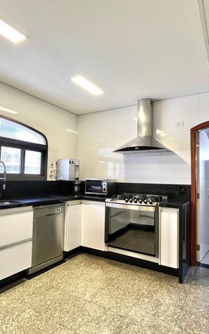 Apartamento à venda com 225m², 3 quartos e 3 vagasCozinha