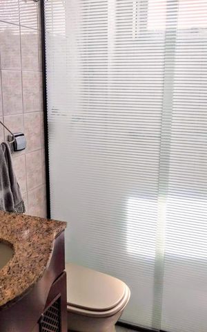 Apartamento à venda com 77m², 2 quartos e 1 vaga Apartamento à venda com 77m², 2 quartos e 1 vagaBanheiro Social