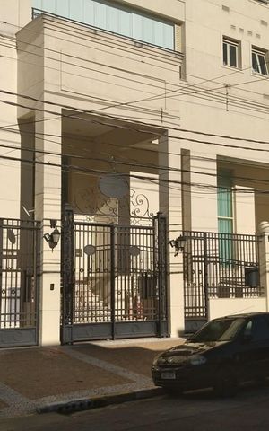 Apartamento à venda com 133m², 3 quartos e 2 vagas Apartamento à venda com 133m², 3 quartos e 2 vagasFachada
